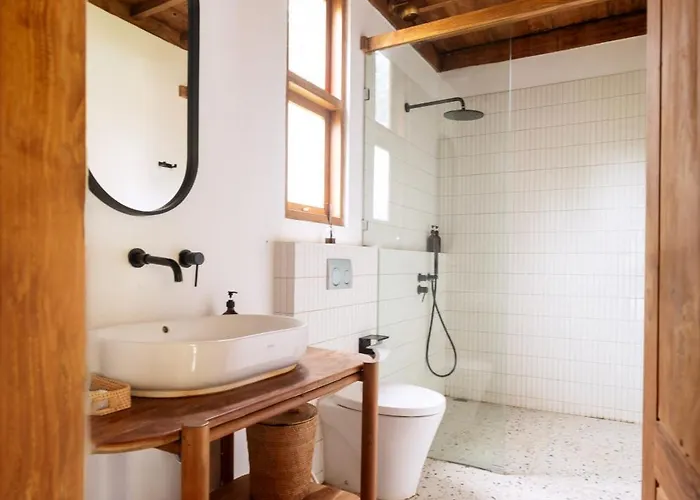ベッド・アンド・ブレックファスト Blue Selemadeg